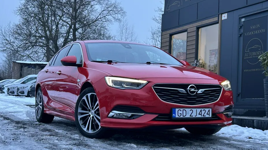 OPEL Insignia -