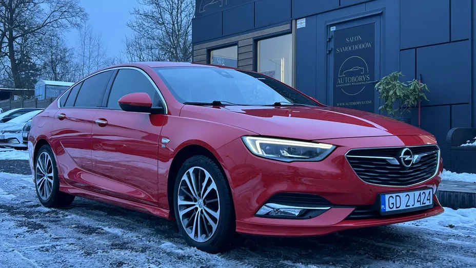 OPEL Insignia -