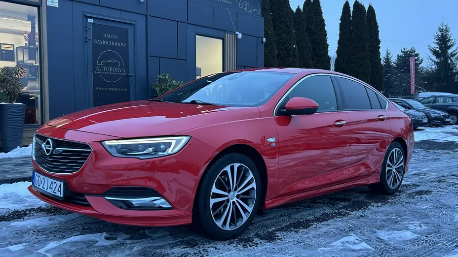 OPEL Insignia -