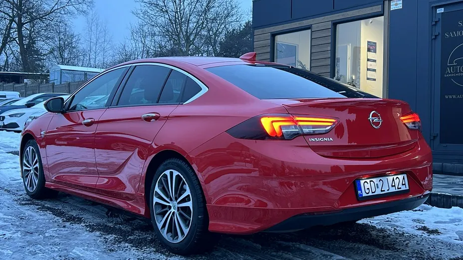 OPEL Insignia -
