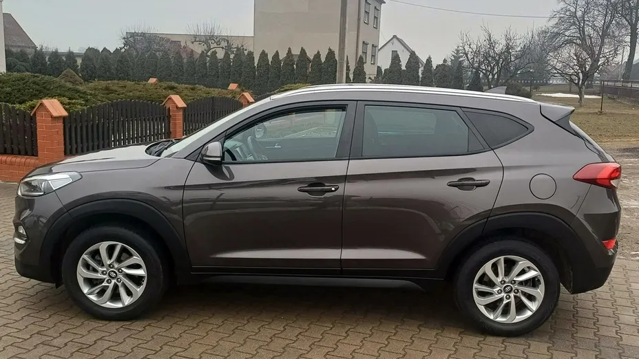 HYUNDAI Tucson -
