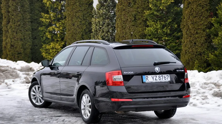SKODA Octavia -