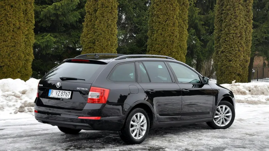 SKODA Octavia -