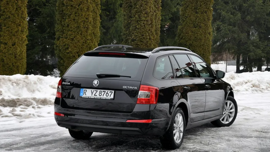 SKODA Octavia -