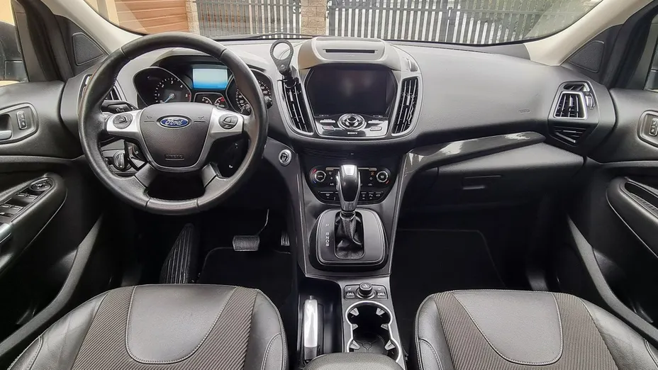 FORD Kuga -