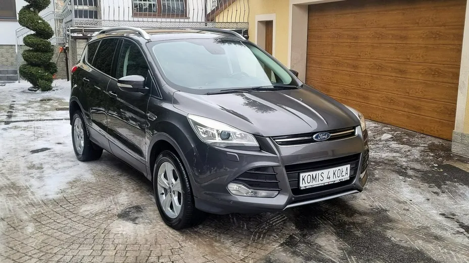 FORD Kuga -