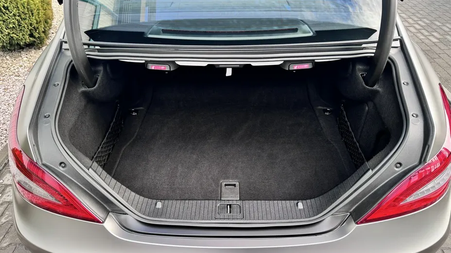 MERCEDES-BENZ CLS -