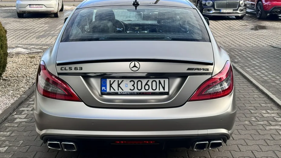 MERCEDES-BENZ CLS -