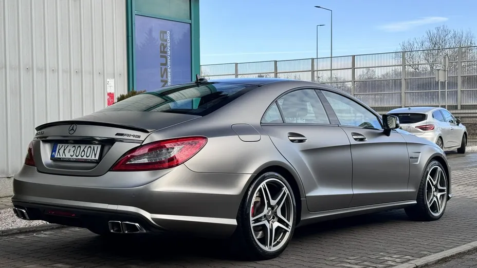 MERCEDES-BENZ CLS -