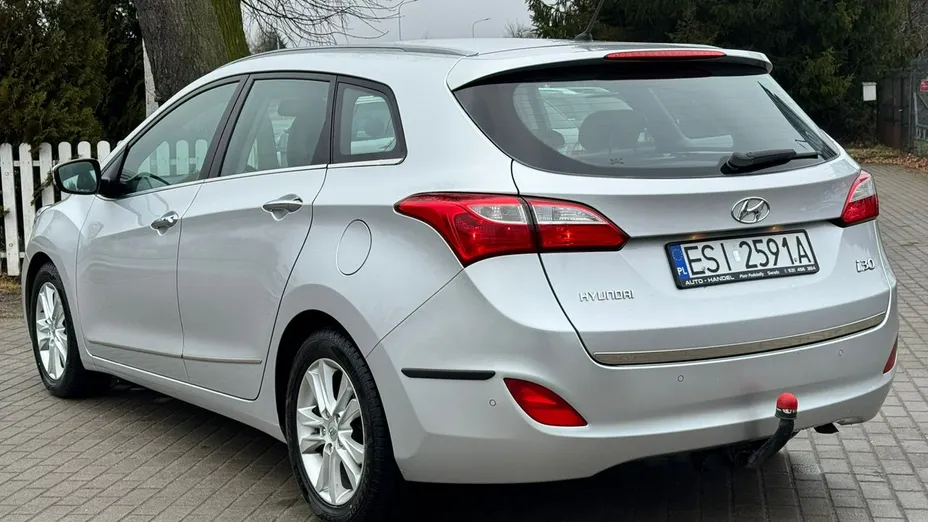 HYUNDAI i30 -