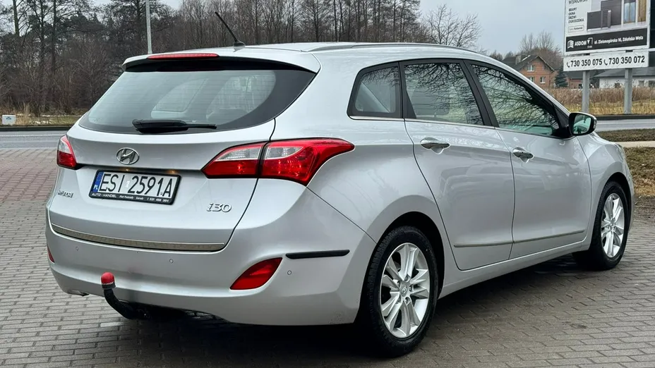 HYUNDAI i30 -
