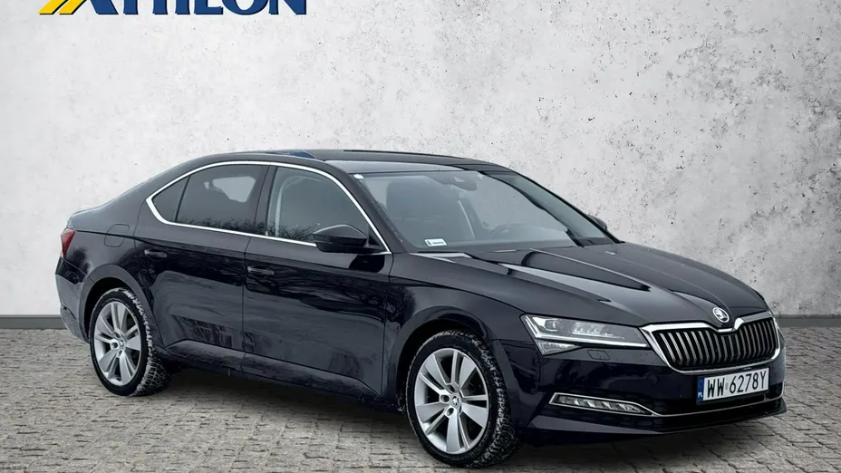 SKODA Superb -