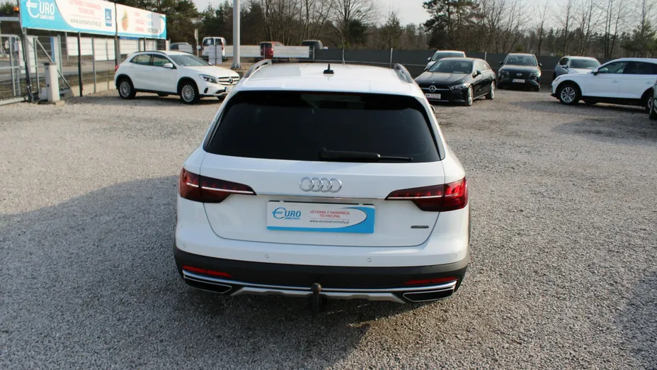 AUDI A4 -
