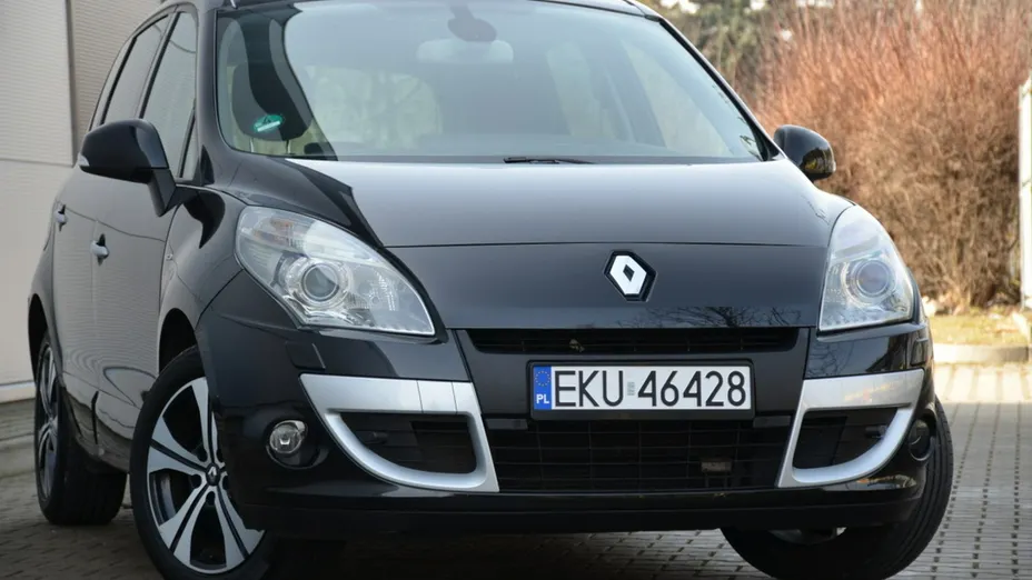 RENAULT Scenic -