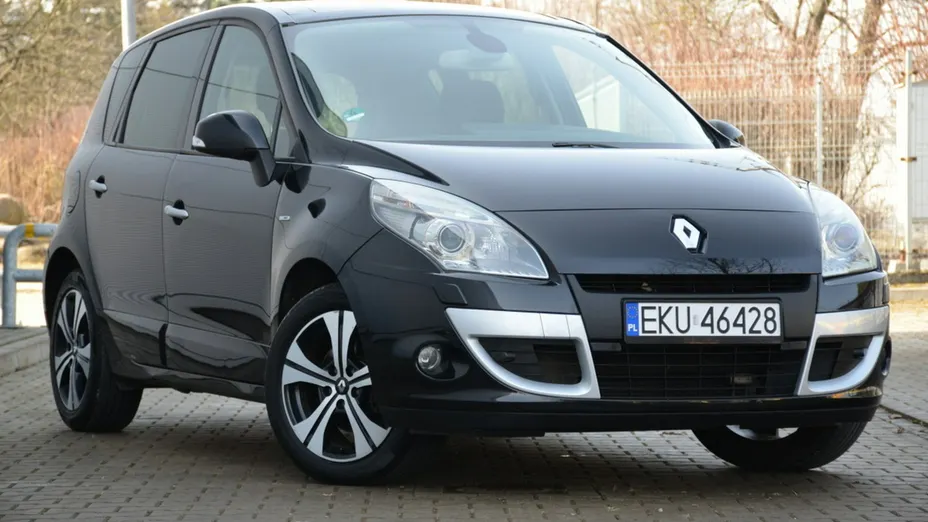 RENAULT Scenic -
