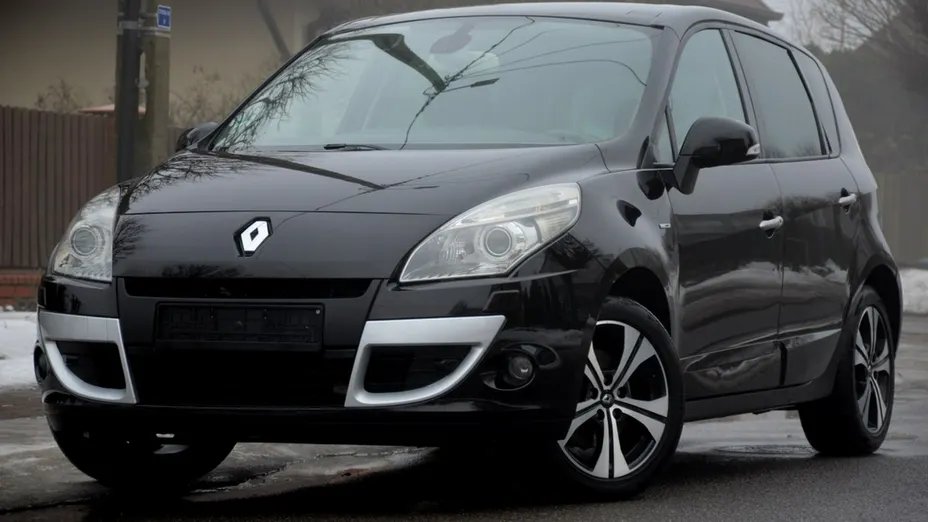 RENAULT Scenic -