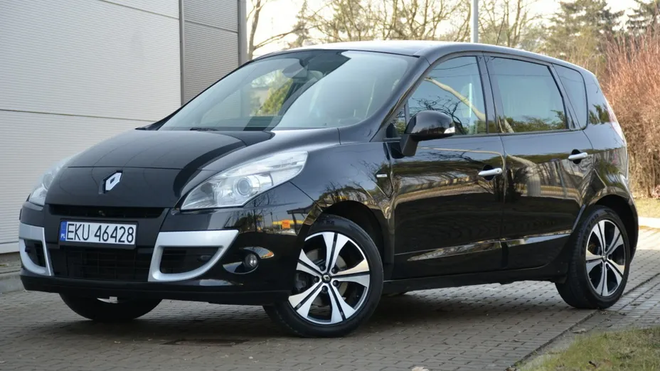 RENAULT Scenic -