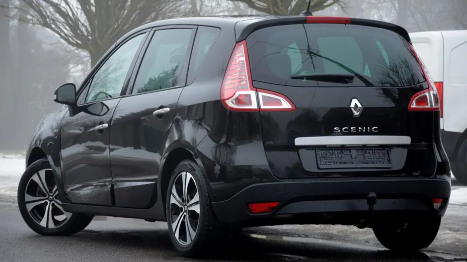 RENAULT Scenic -