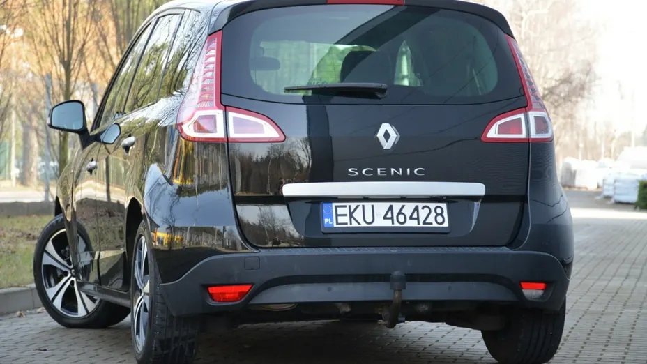 RENAULT Scenic -