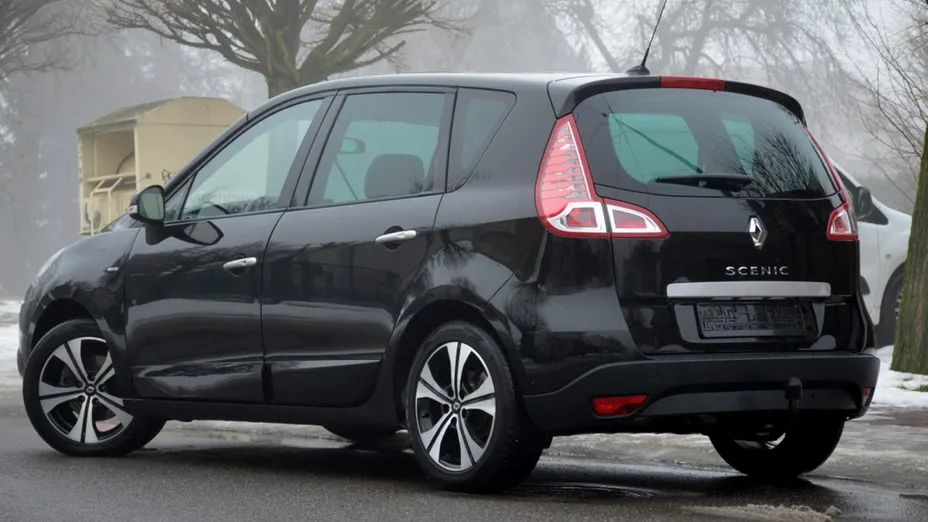 RENAULT Scenic -