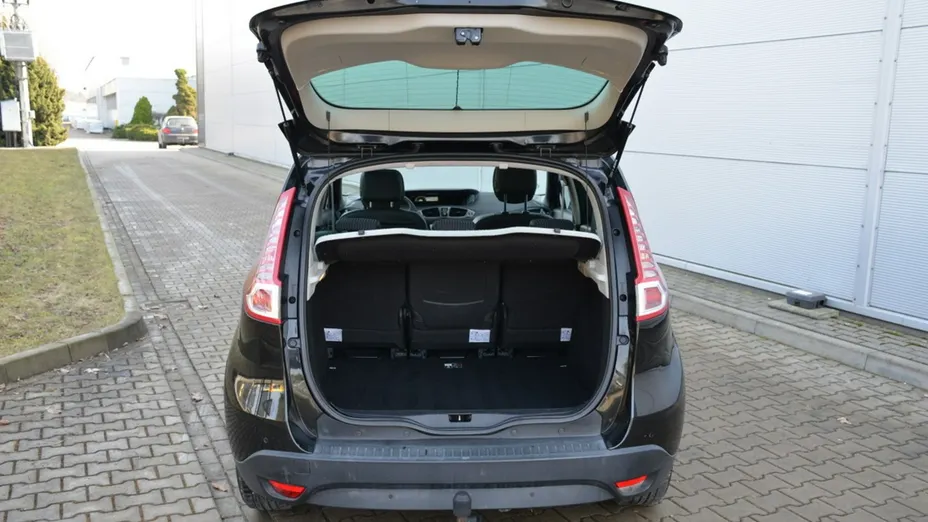 RENAULT Scenic -