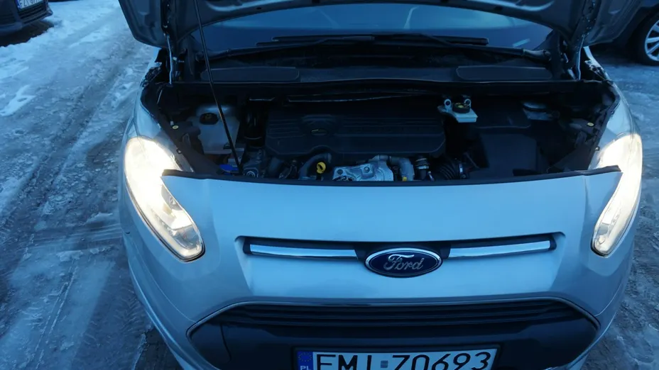 FORD Tourneo Connect -