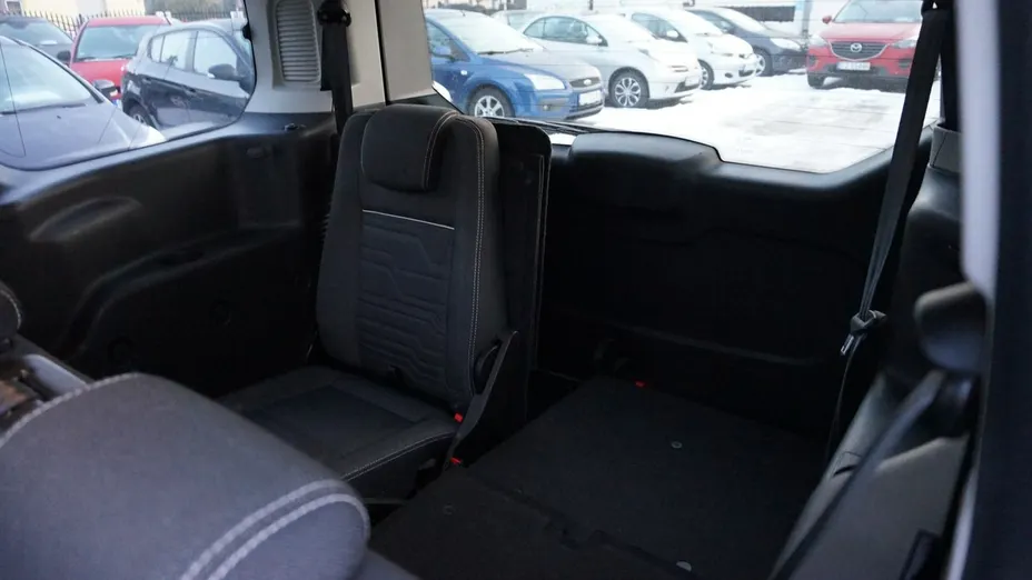 FORD Tourneo Connect -