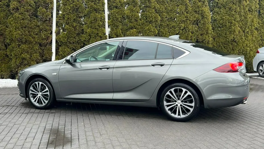 OPEL Insignia -
