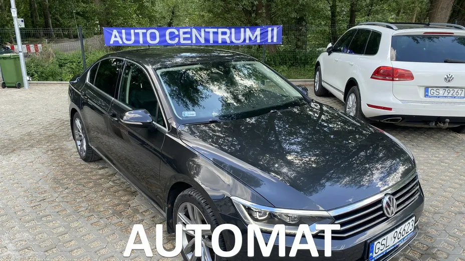 VOLKSWAGEN Passat -