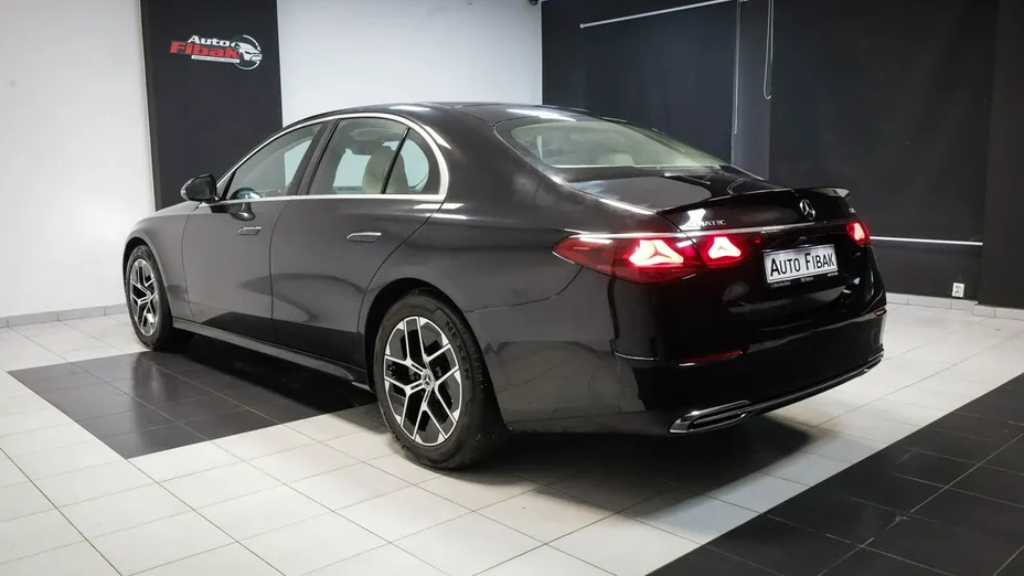 MERCEDES-BENZ E Klasa -