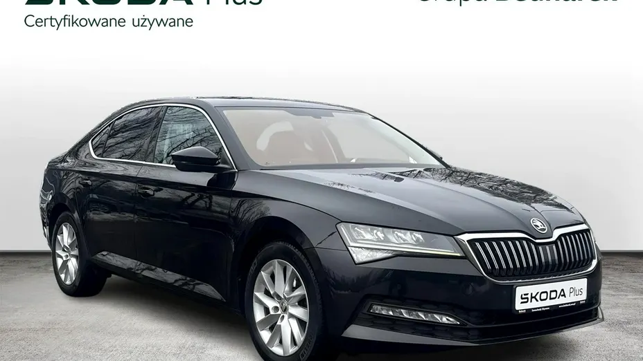 SKODA Superb -