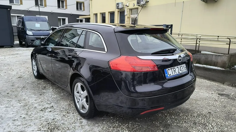 OPEL Insignia -