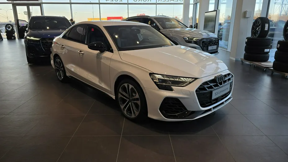 AUDI S3 Limousine -