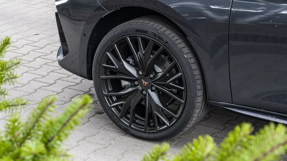 CUPRA Leon -