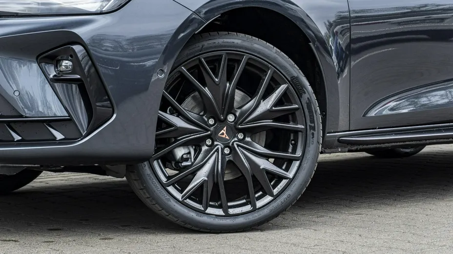 CUPRA Leon -