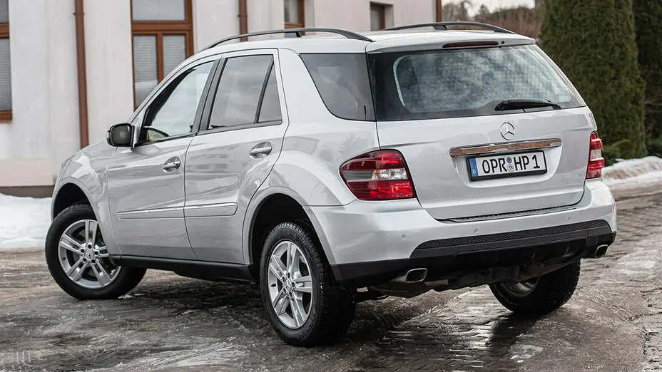MERCEDES-BENZ ML -