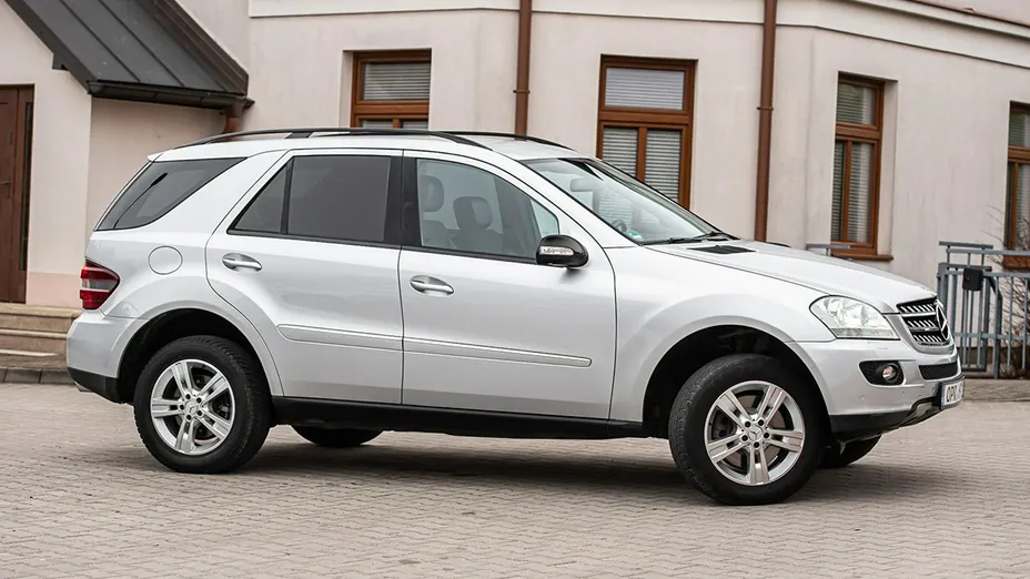 MERCEDES-BENZ ML -