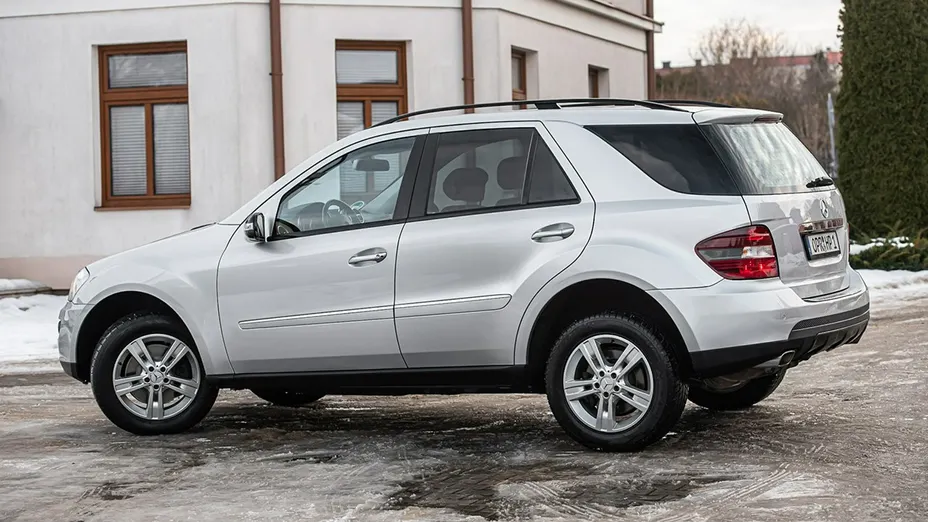 MERCEDES-BENZ ML -