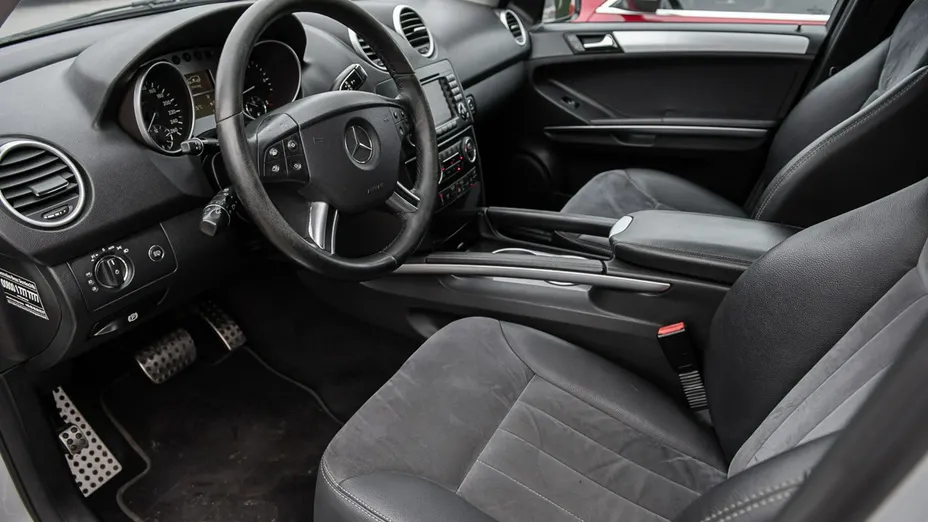 MERCEDES-BENZ ML -