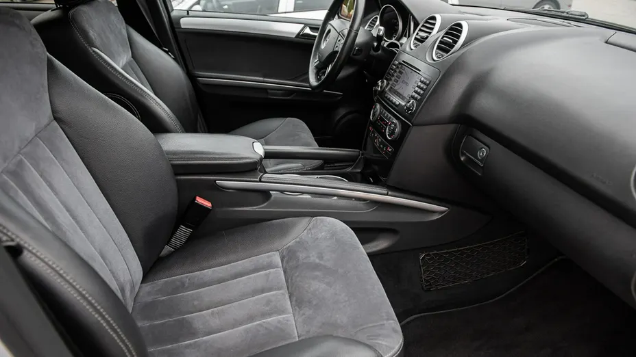 MERCEDES-BENZ ML -