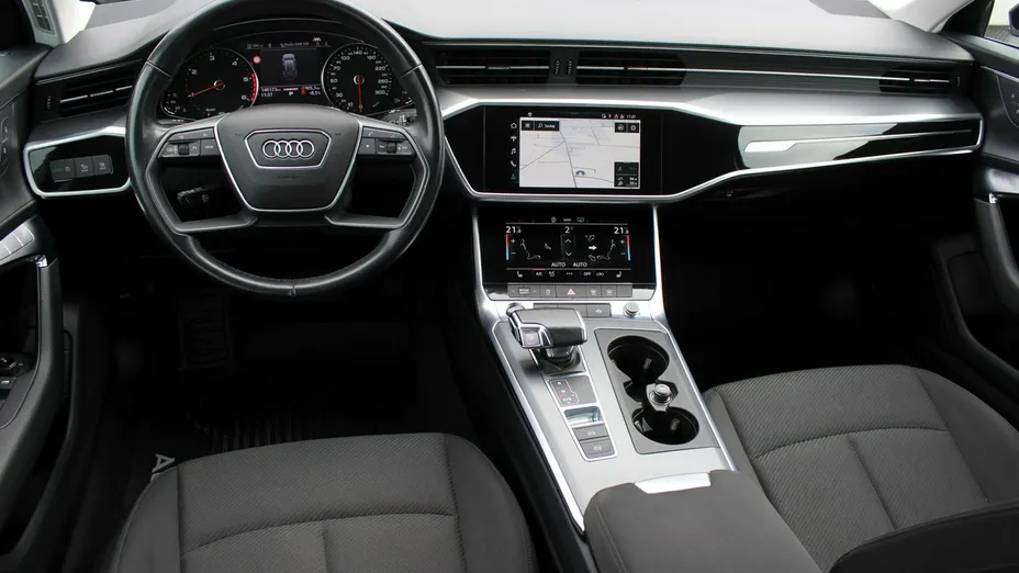 AUDI A6 -