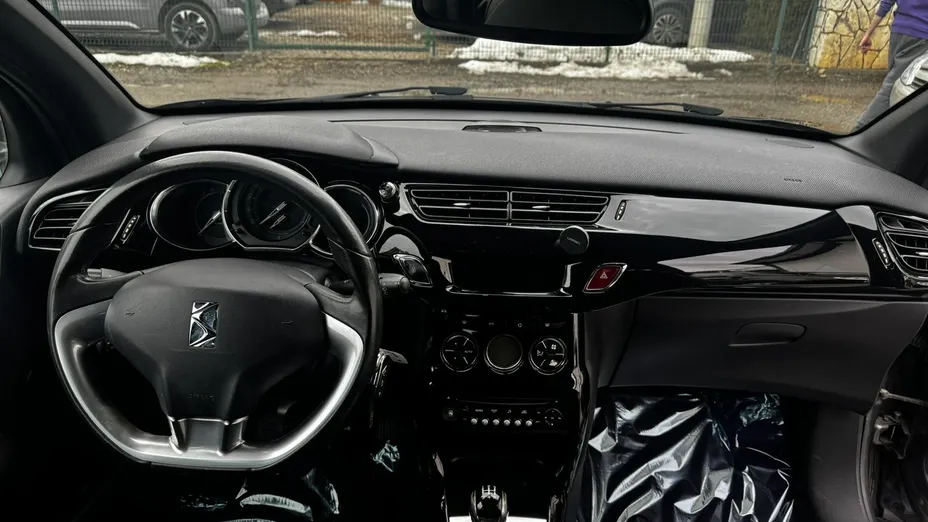CITROEN DS3 -
