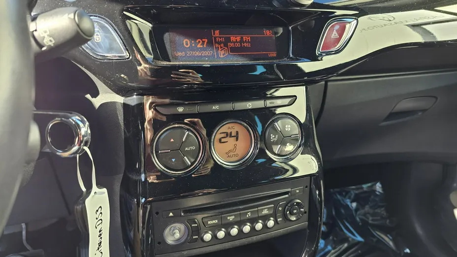 CITROEN DS3 -