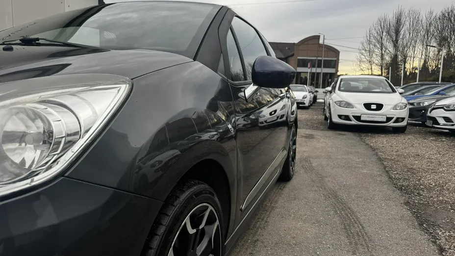 CITROEN DS3 -
