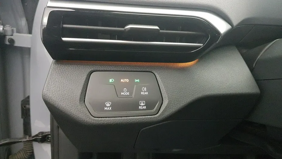 VOLKSWAGEN ID.5 -