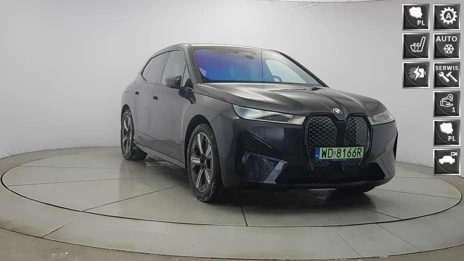 BMW iX -