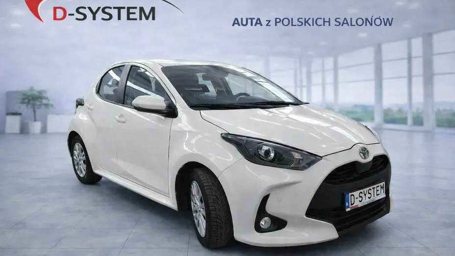 TOYOTA Yaris -