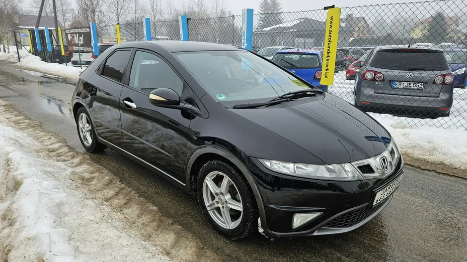 HONDA Civic -