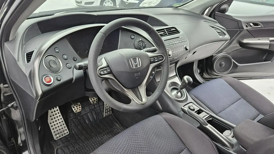 HONDA Civic -