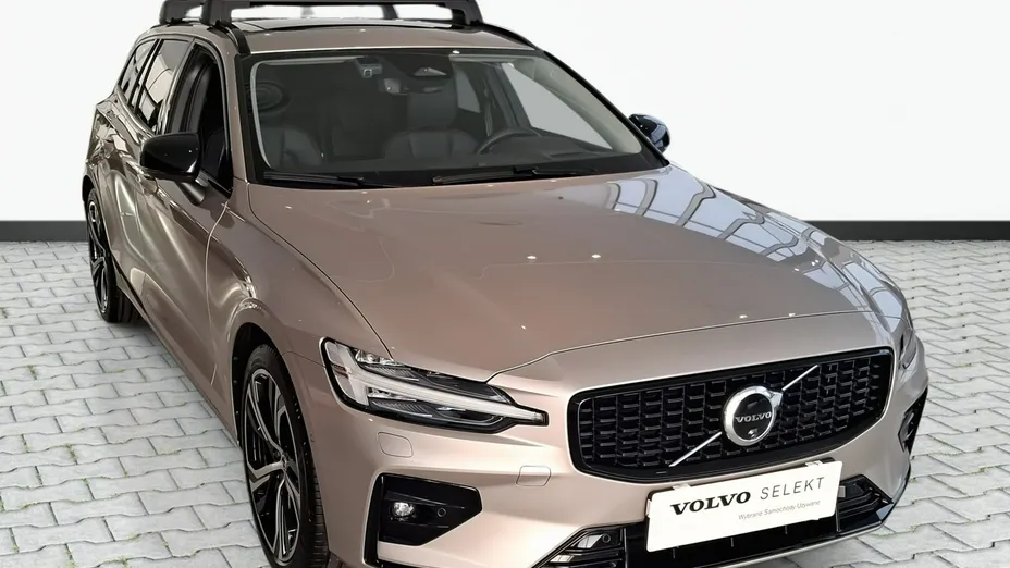 VOLVO V60 -